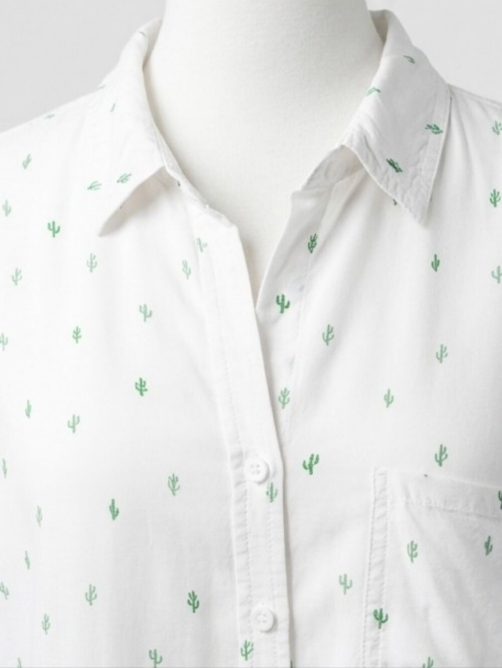 🌵Flowy White Button-Up Blouse w/ Cute Tiny Green Cactus Print - Desert Babe